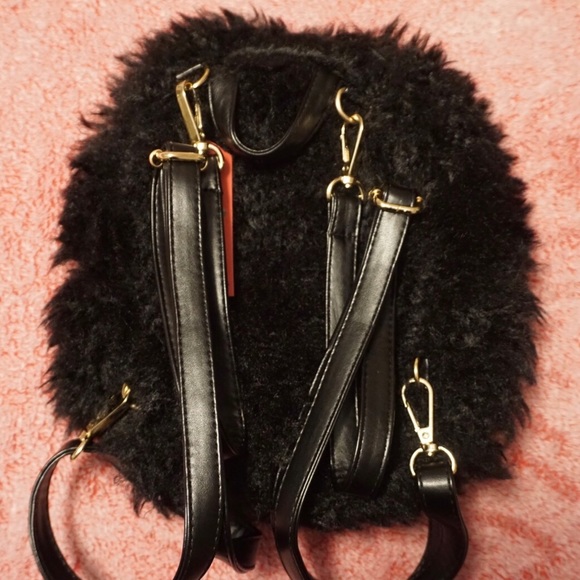 Tweens Fuzzy Mini Backpack - Picture 5 of 8